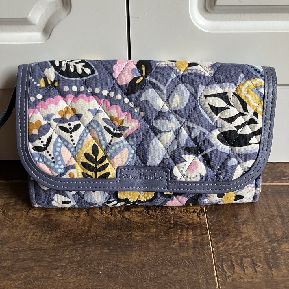Vera Bradley RFID All in One Wristlet Wallet Quilted Floral Blue Purple